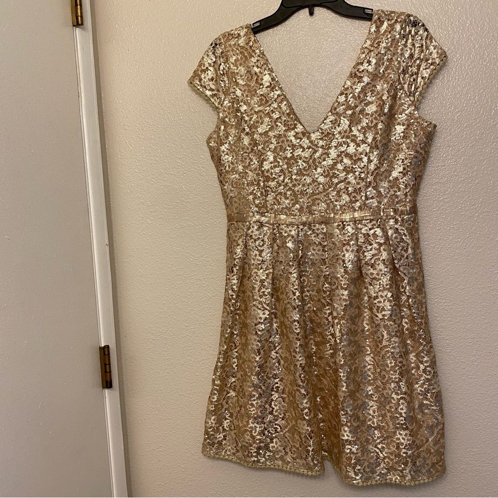 C. Luce Gold champagne all over Sequins formal Dress v neck cap sleeve NYE L - Picture 3 of 15